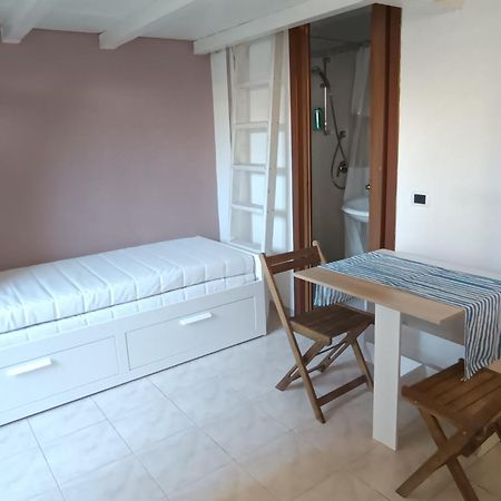 Ferienwohnung Casacleo Monserrato Exterior foto